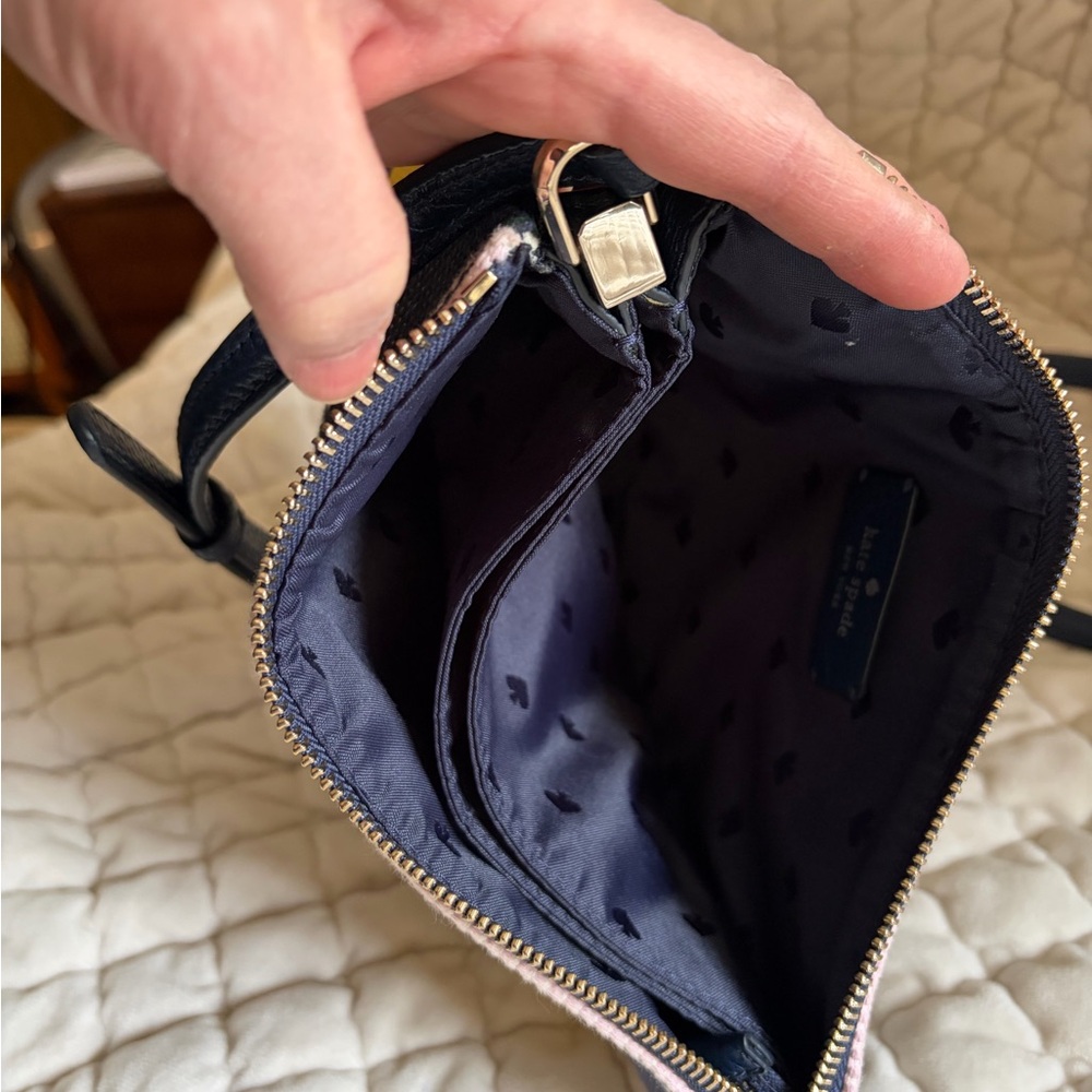 🤩Kate Spade Jackson Boardwalk Stripe Triple Gusset Crossbody ✨ - Picture 4 of 8